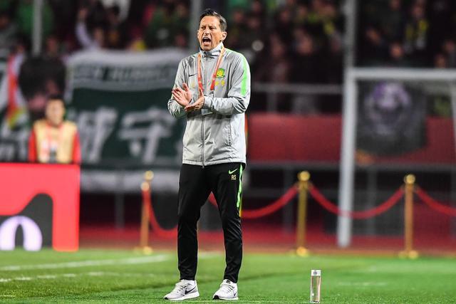 朱芳雨：想问问王哲林的情况 他把我微信删了