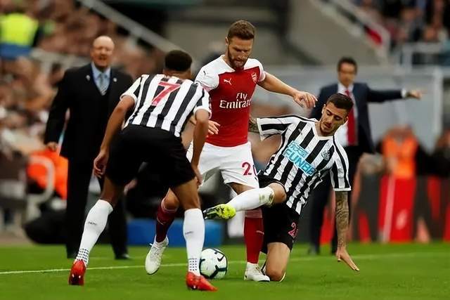 16+12+10！詹姆斯奥运会多次砍三双历史第一人